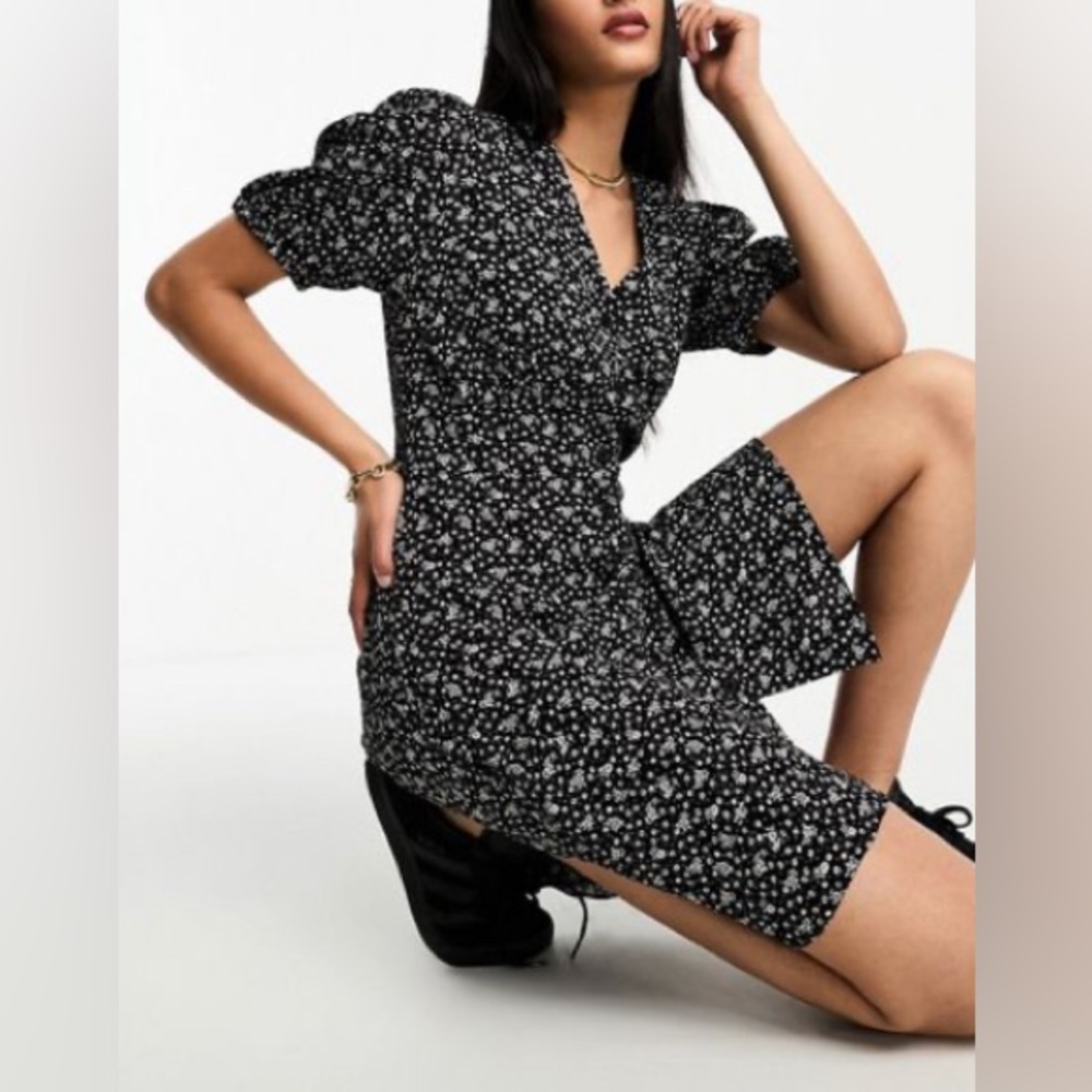 & Other Stories Floral Print Button Front Dress Tiny flowers bloom sweetly